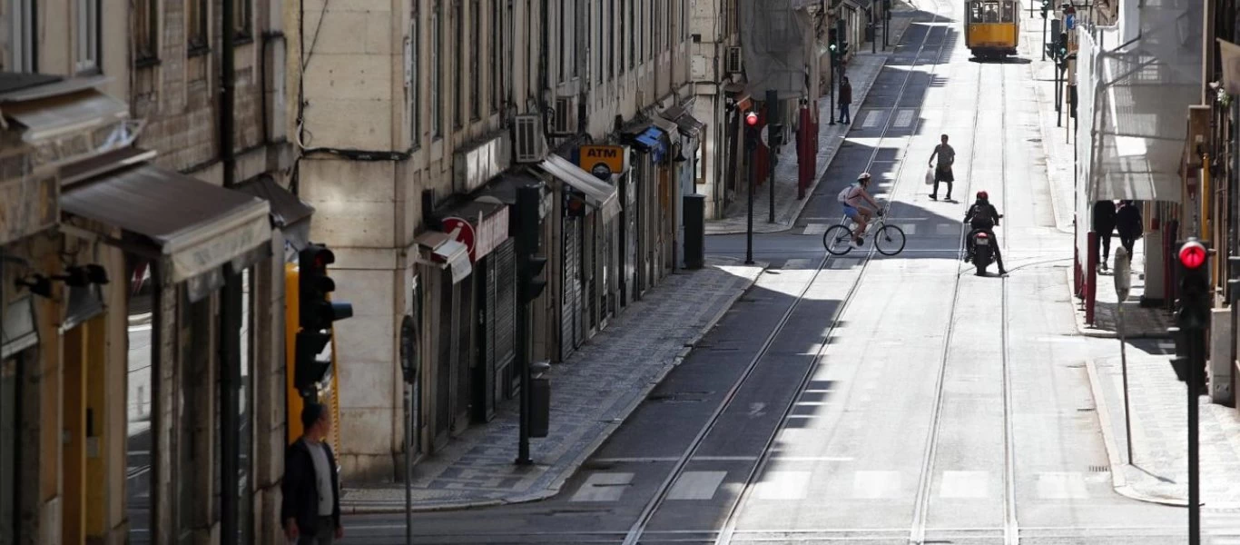 Πορτογαλία: Υποχρεωτική καραντίνα 14 ημερών σε ανεμβολίαστους Βρετανούς